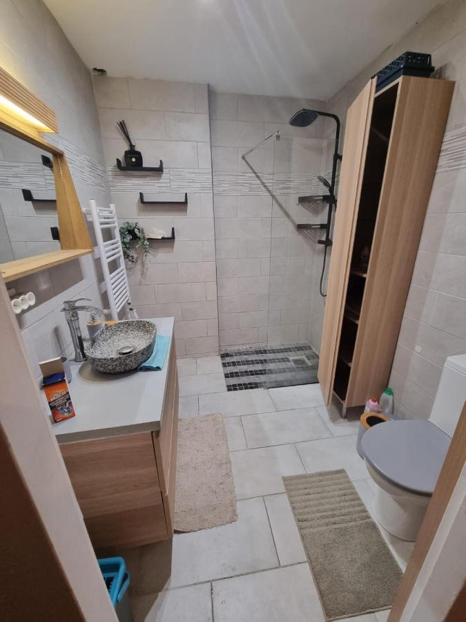 Apartamento L'Antre Du Dragon Marsella Exterior foto